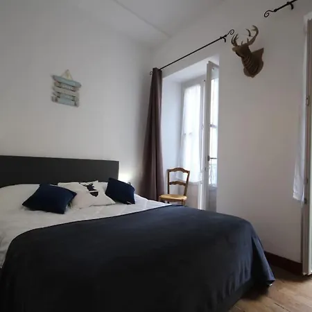 Le Cerf Blanc*** - T4 Au Pied Des Thermes - 3 Chb Et 2 Sde *